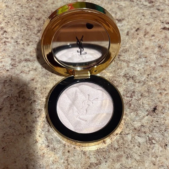 Yves Saint Laurent- Make Me Blush - Picture 2 of 2